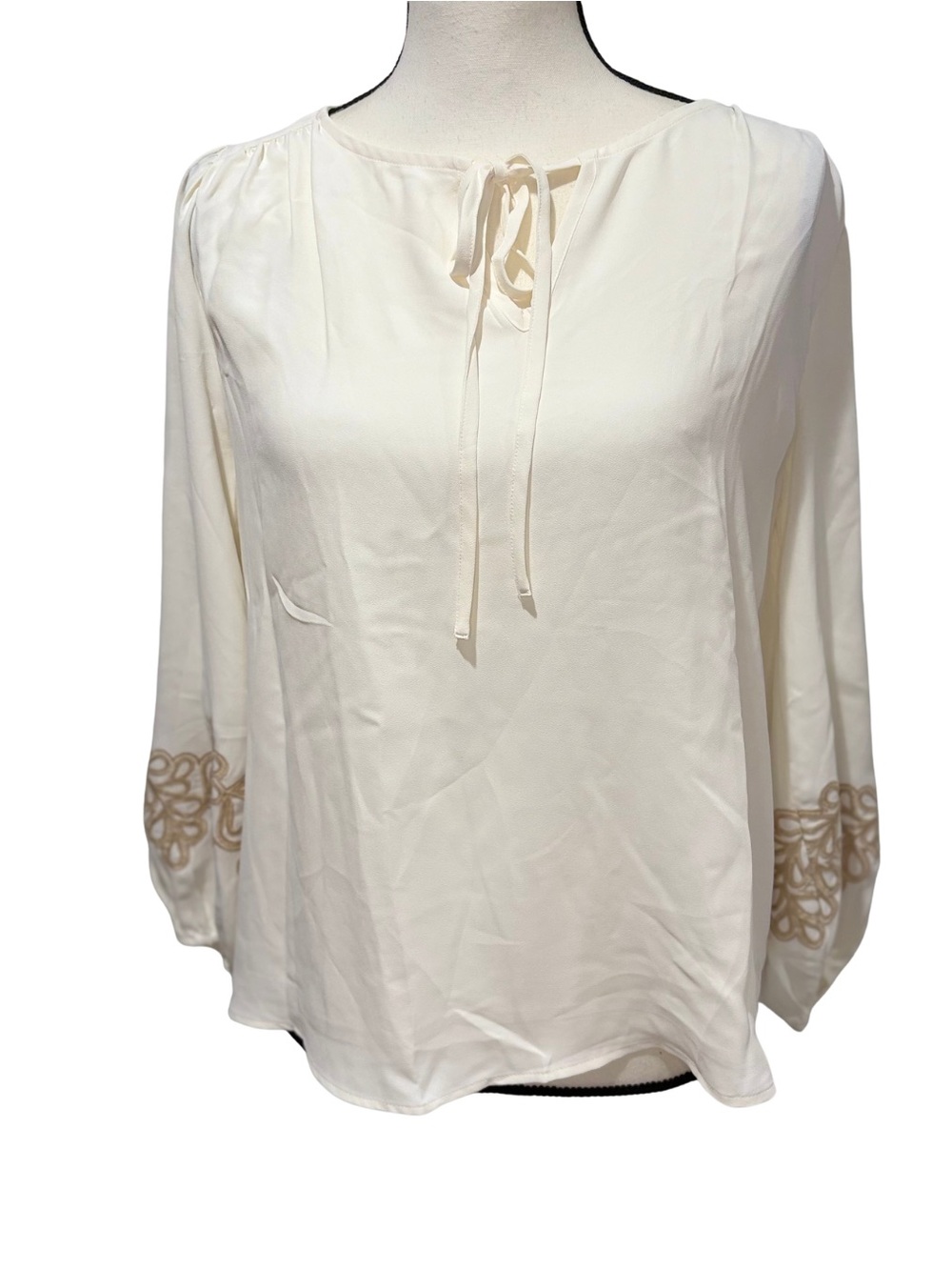 Ann Taylor Ivory Embroidered Bell Sleeve Peasant Blouse Tie Neck Size Small